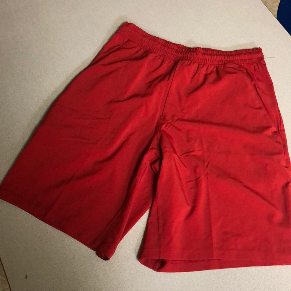Lululemon Pace Breaker 9 inch liner less shorts